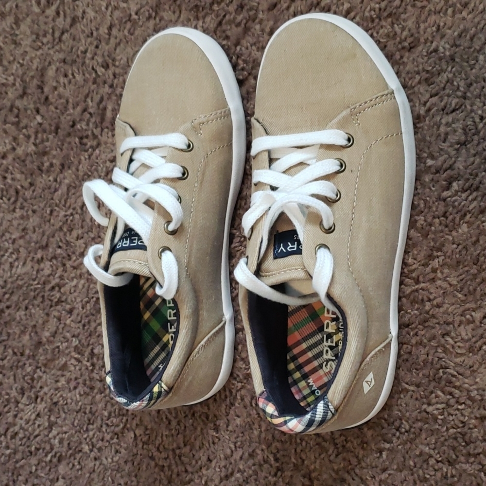 Boys NWOT Sperry shoes size 1